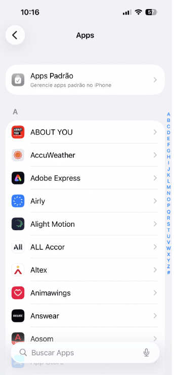 iOS Settings app showing a list of installed apps for privacy and security check.